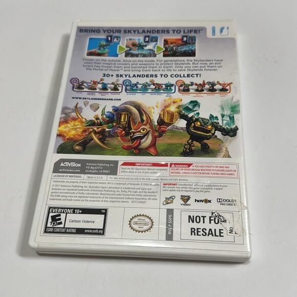 Skylanders: Spyro's Adventure on Nintendo Wii - Picture 2 of 4